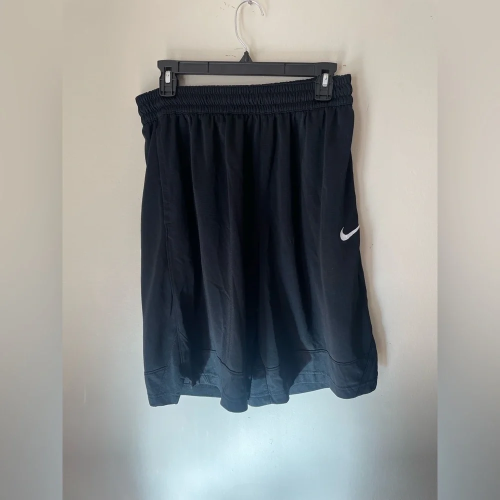 Nike Dri-Fit Shorts - Picture 1 of 3
